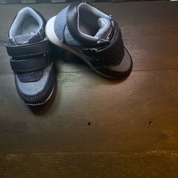 NWT kids and baby Michael Kors tennis - Picture 2 of 6